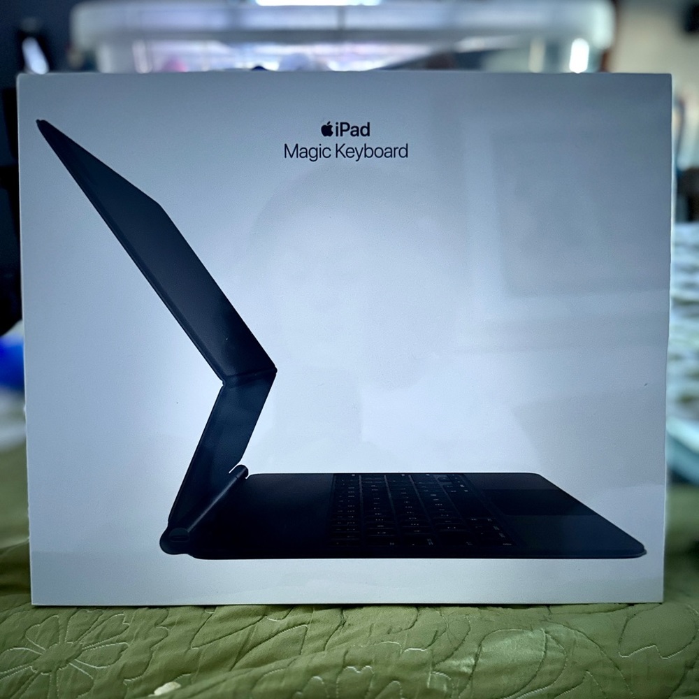 Apple Magic Keyboard for 12.9 iPad Pro